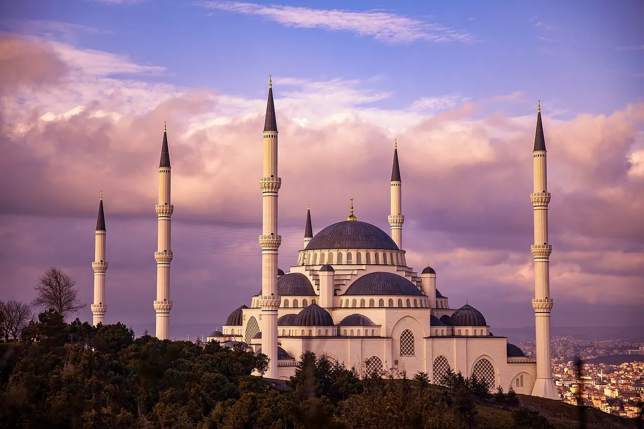 https://seraphicowebtravel.es/viajes/assets/upload/p203.webp